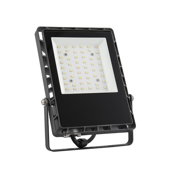 30W PROYECTOR LED SMD NEGRO 130LM/W 4000K  5 AÑOS GARANTIA